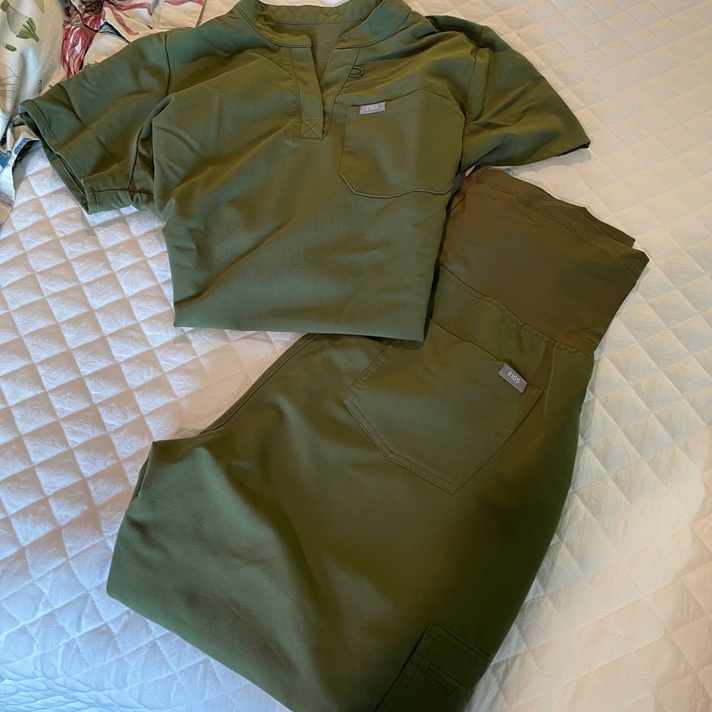 Figs Olive Green Medical Scrub Top and Pants